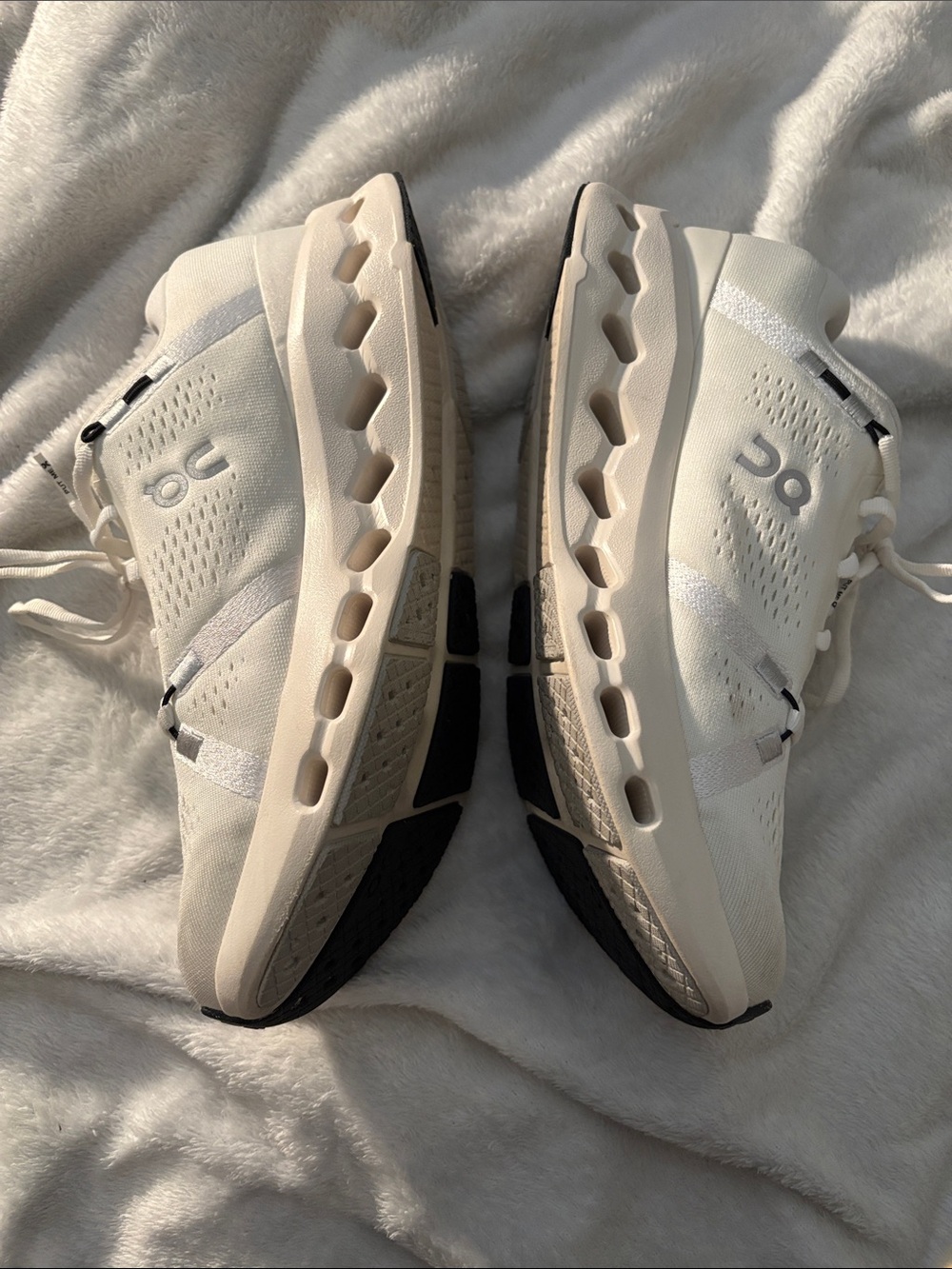 On Running Women's Size W11 Sneakers - Picture 3 of 10